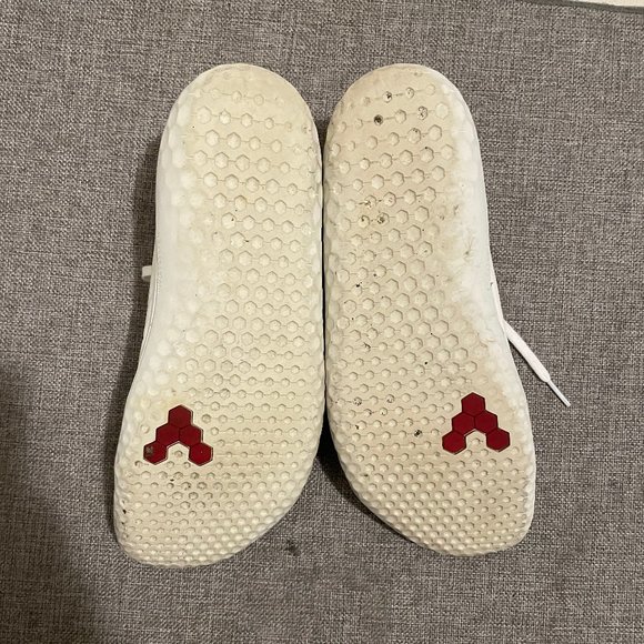 Vivobarefoot Geo Court III, 41M - Picture 9 of 9